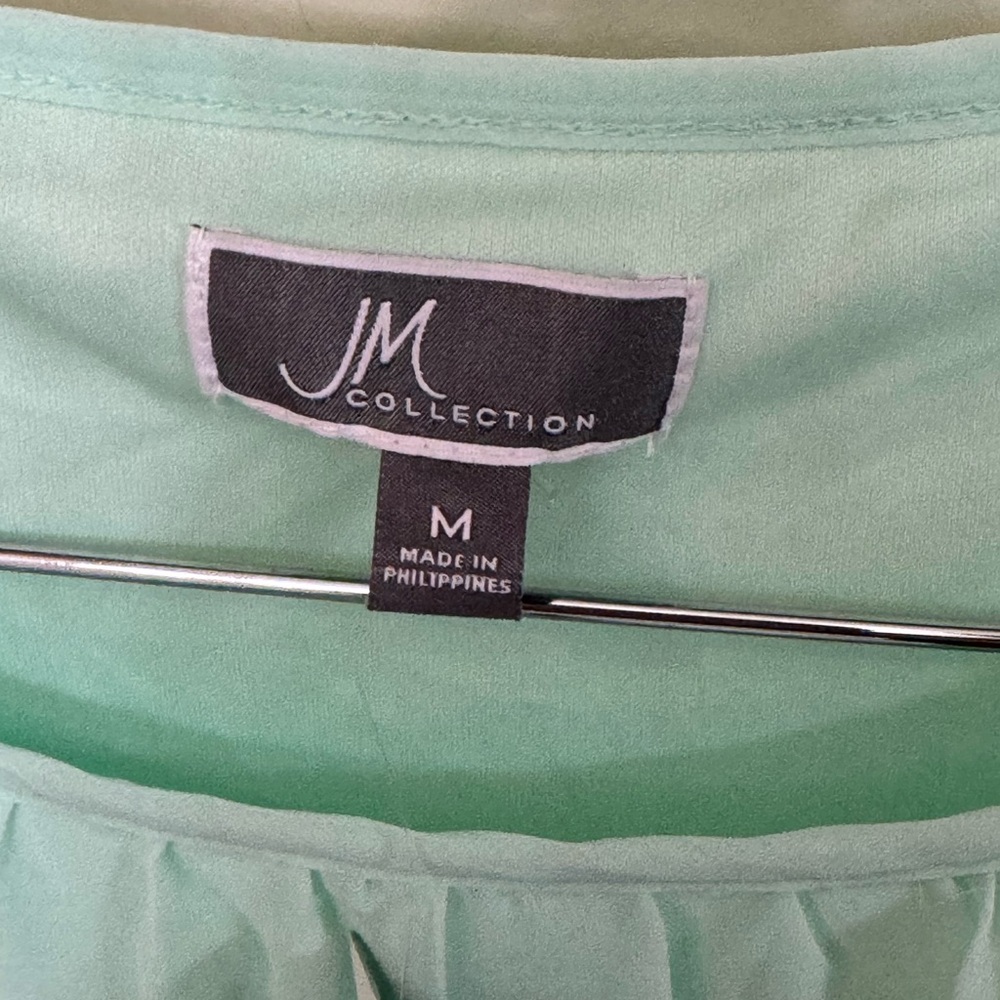 NWT JM Collection Mint Green Flutter Sleeve Chiffon Overlay Blouse M - Picture 2 of 6